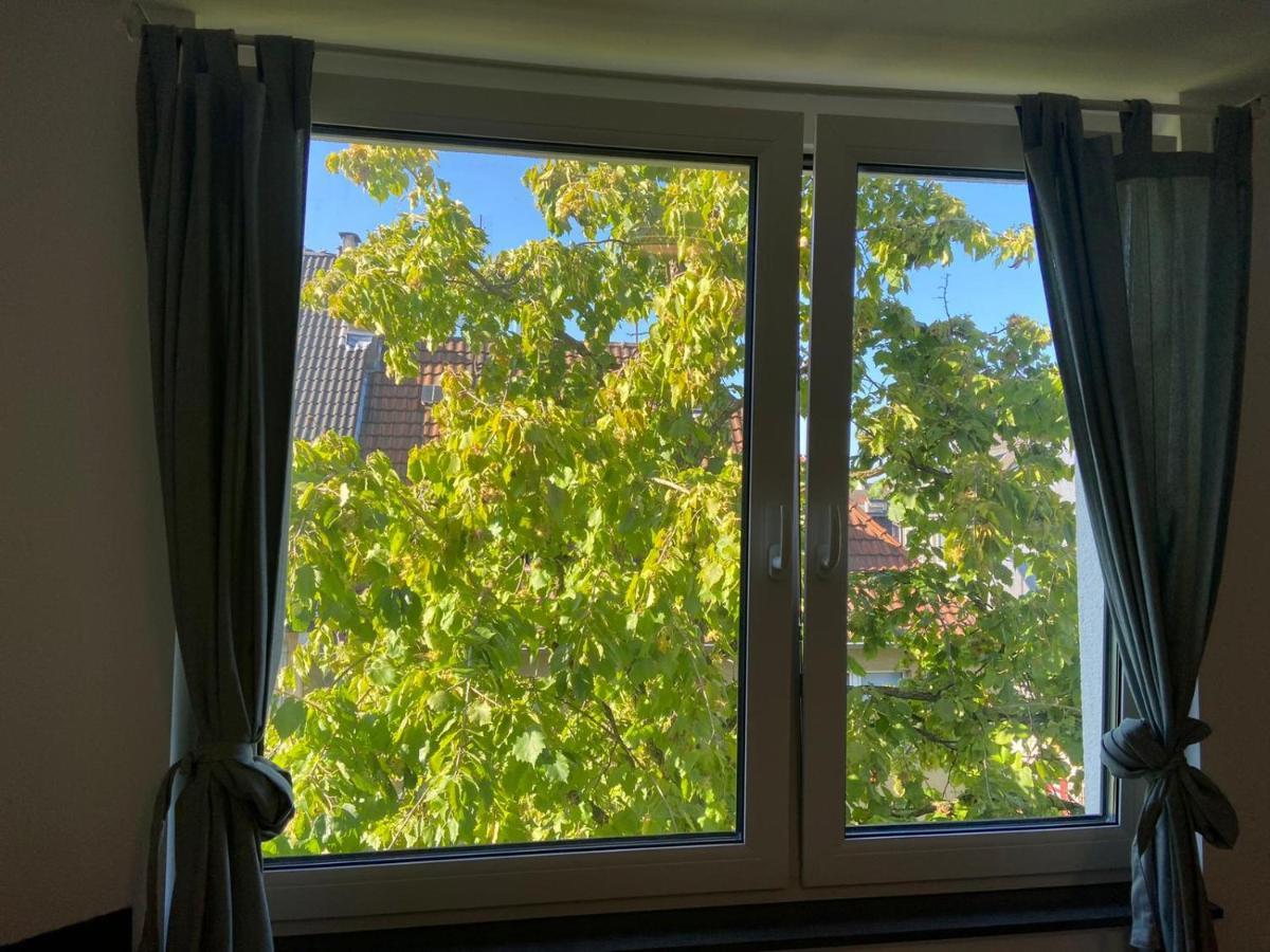 Apartment With Balcony كولونيا المظهر الخارجي الصورة
